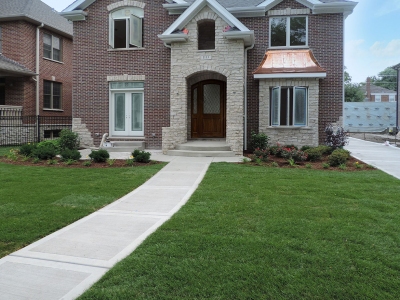 Park-Ridge-Front-Entrance-with-Patio Landscaping Project