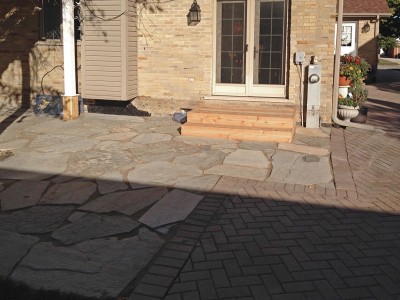 Idaho-Gold-Flagstone-Patio-with-Cedar-Steps---Flagstone-Patio-in-Park-Ridge
