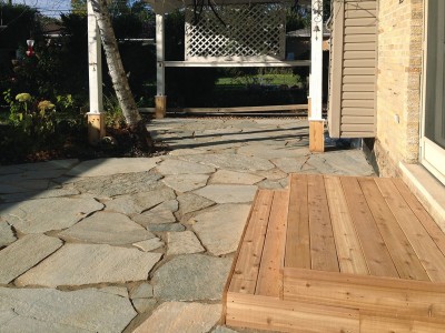 Idaho-Gold-Flagstone-Patio-with-Cedar-Steps---Flagstone-Patio-in-Park-Ridge