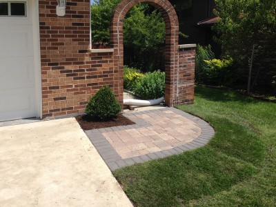 Unilock-Olde-Greenwich-Cobble-Paver-Walkway Front-Entrance-Remodel-in-Arlington-Heights