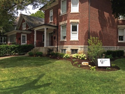 Corner View, Arlington Heights 
