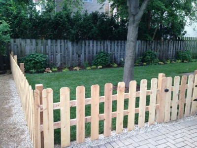 Cedar Fence   Wrigleyville Landscaping 